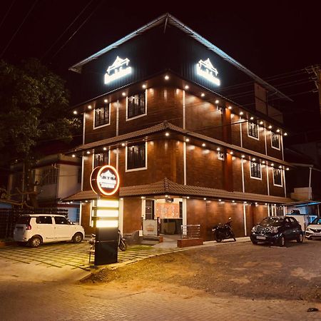 Kovilakam Achutham Hotel Guruvayur Luaran gambar